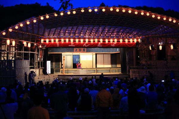 西塩子の回り舞台