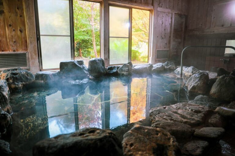 グルメ＆温泉癒し旅コース