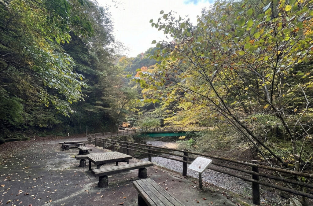 御前山ダムハイキングコース